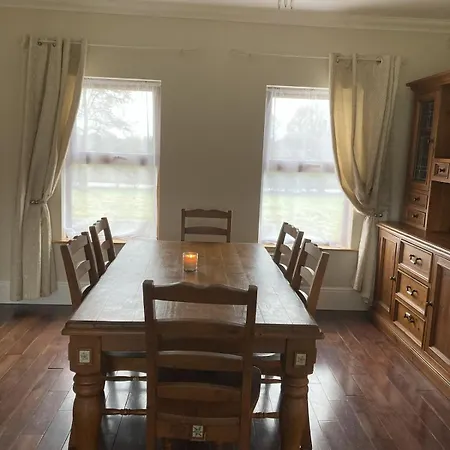 Holiday home Adare Countryside House & Private Garden *