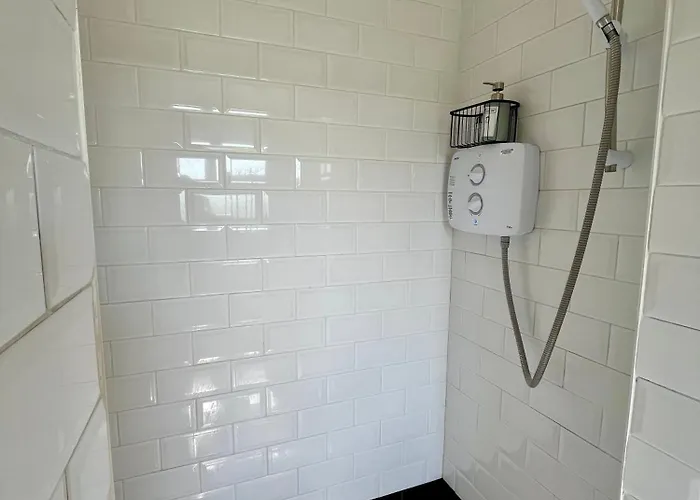 Countryside House & Private Garden